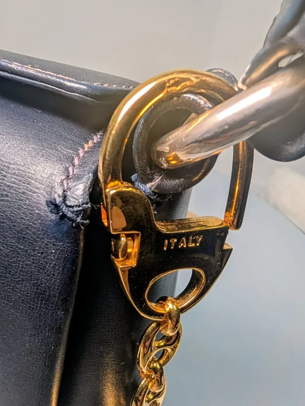 Gucci Vintage Gold Tone GG Logo Embossed Circle Bag Charm